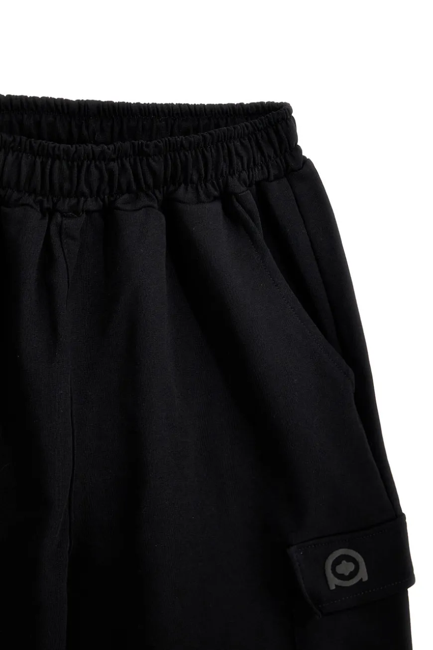 Bermuda nero in cotone con tasche laterali Boardman Alpha8