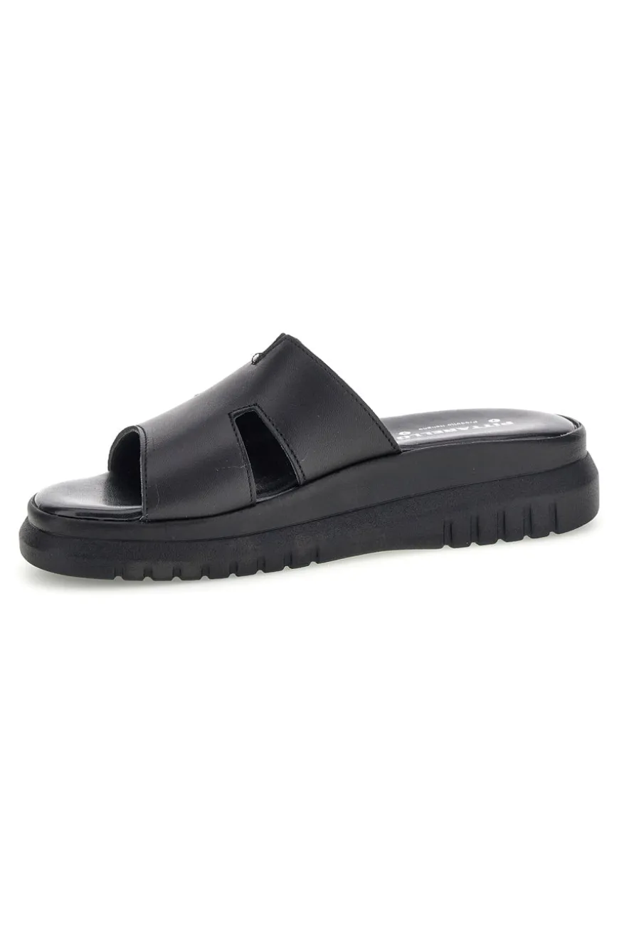 Ciabatte in pelle nero a fasce Pittarello 32811926