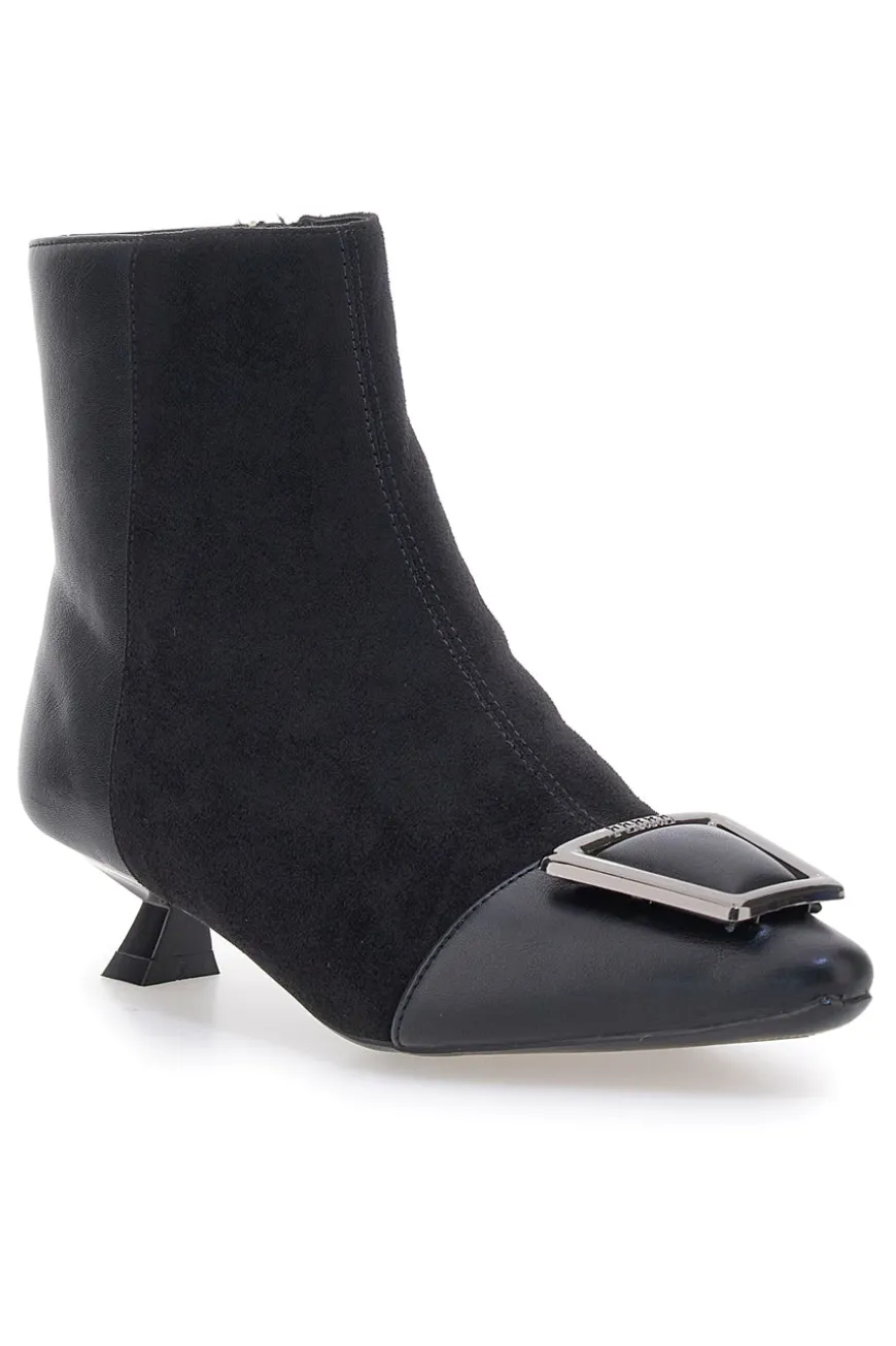 Ferre' F693C714 Schwarze Stiefeletten mit niedrigem Absatz und Schnalle