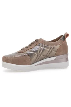 Khakifarbene Sneakers mit Schnürsenkeln und Plateausohle Mio Tempo 12412