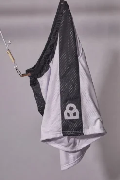 Pantaloncini Bianchi Sportivi Traforati al Ginocchio Bianchi e Neri BOARDMAN BRDM6