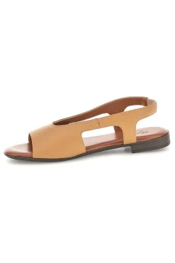 Sandali beige in vera pelle con fascia e inserto laterale Pittarello look 225620