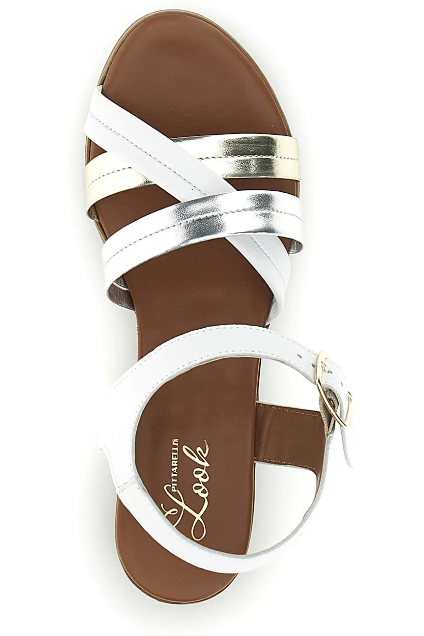 Sandali bianchi e argento in pelle con fasce incrociate Pittarello look 243205