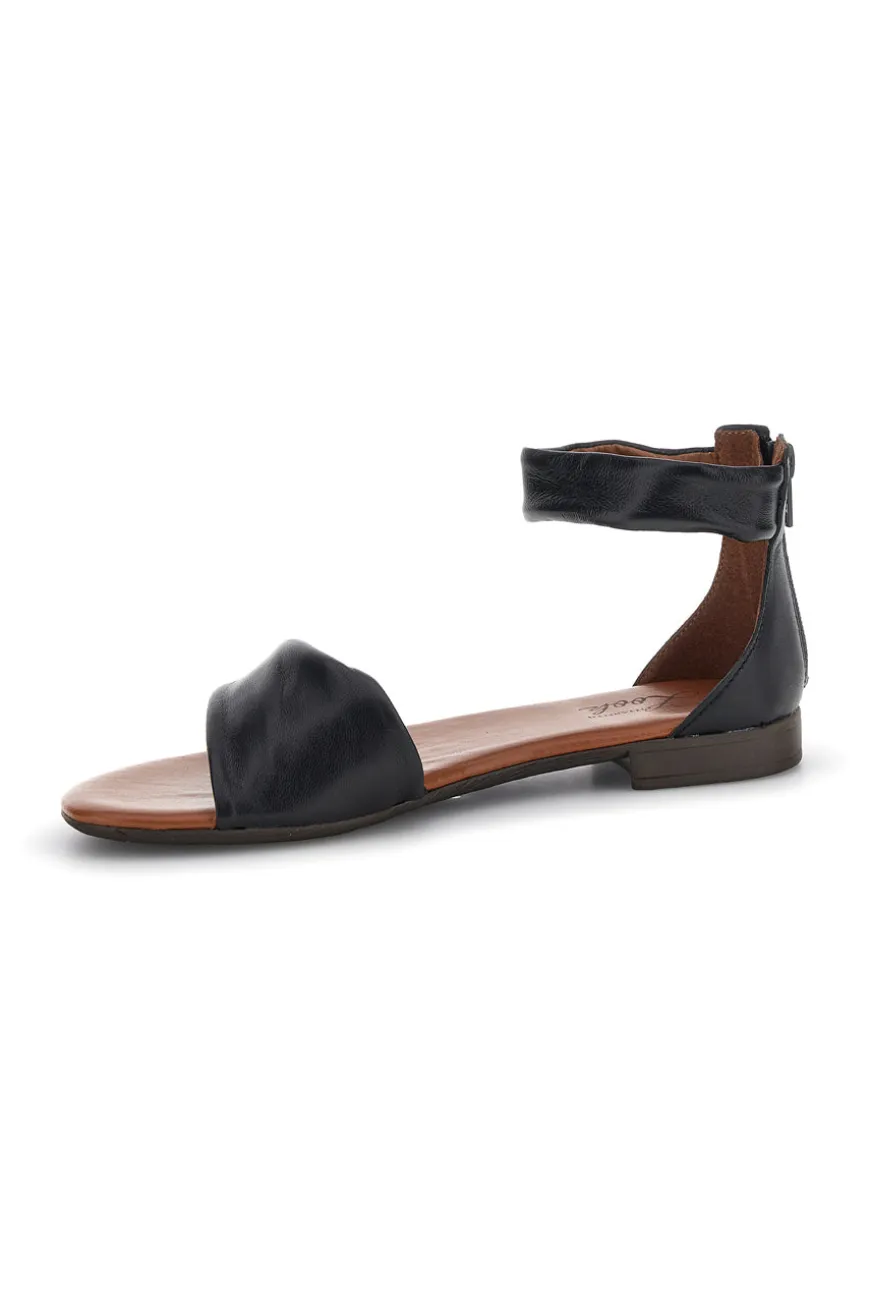 Sandali neri in pelle con fascia e cinturino Pittarello look 225675