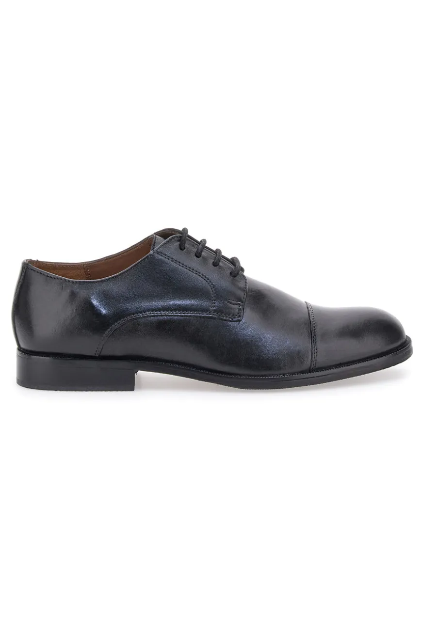 Scarpe Stringate in Vera Pelle Claremorris 566