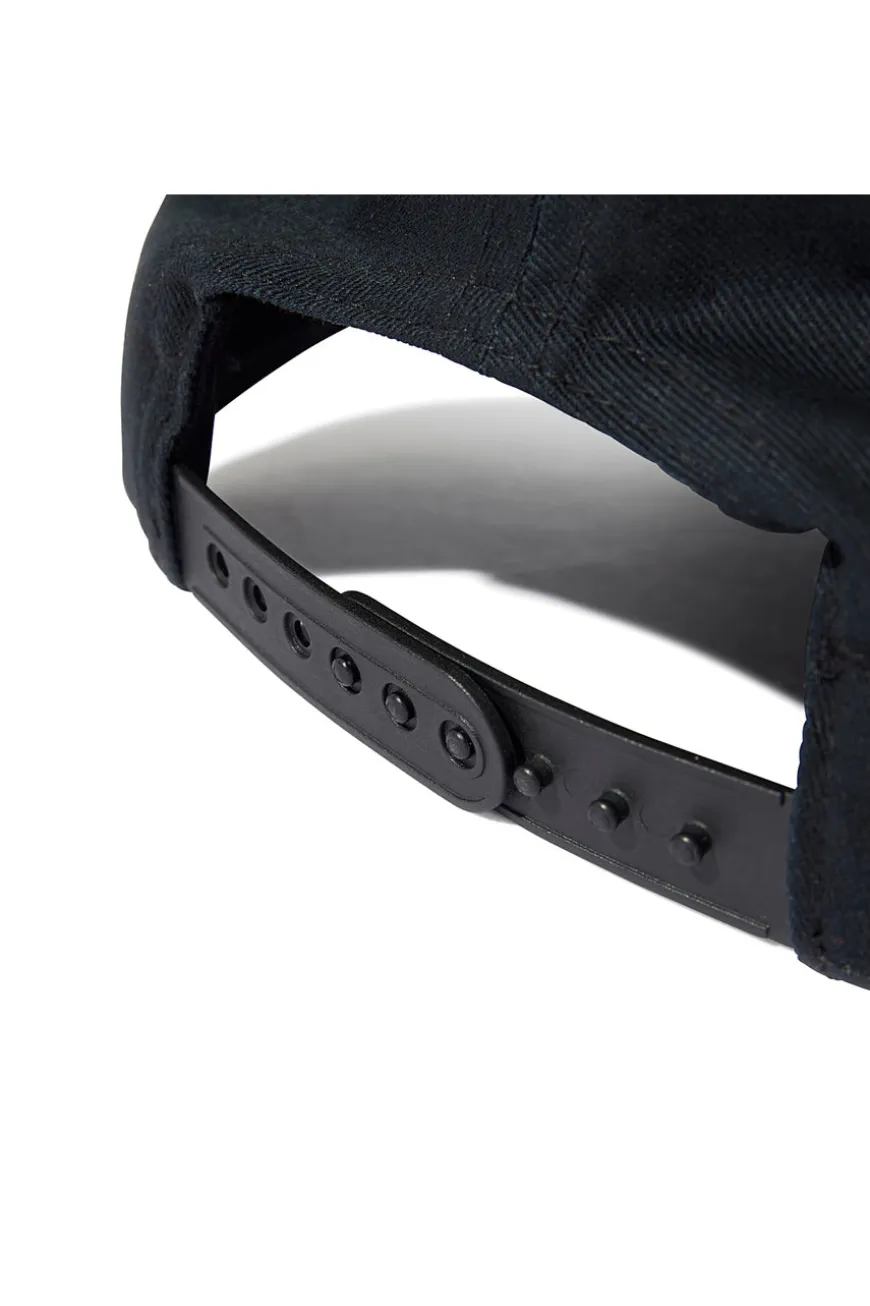 Schwarze Kappe mit Adidas Logo JD1328