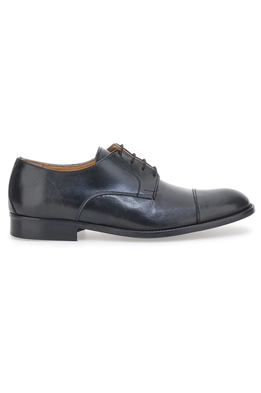 Stringate in Pelle Pittarello 105 Nere